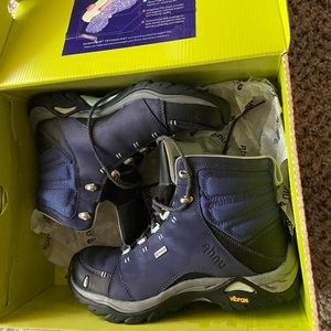 Ahnu hiking shoes